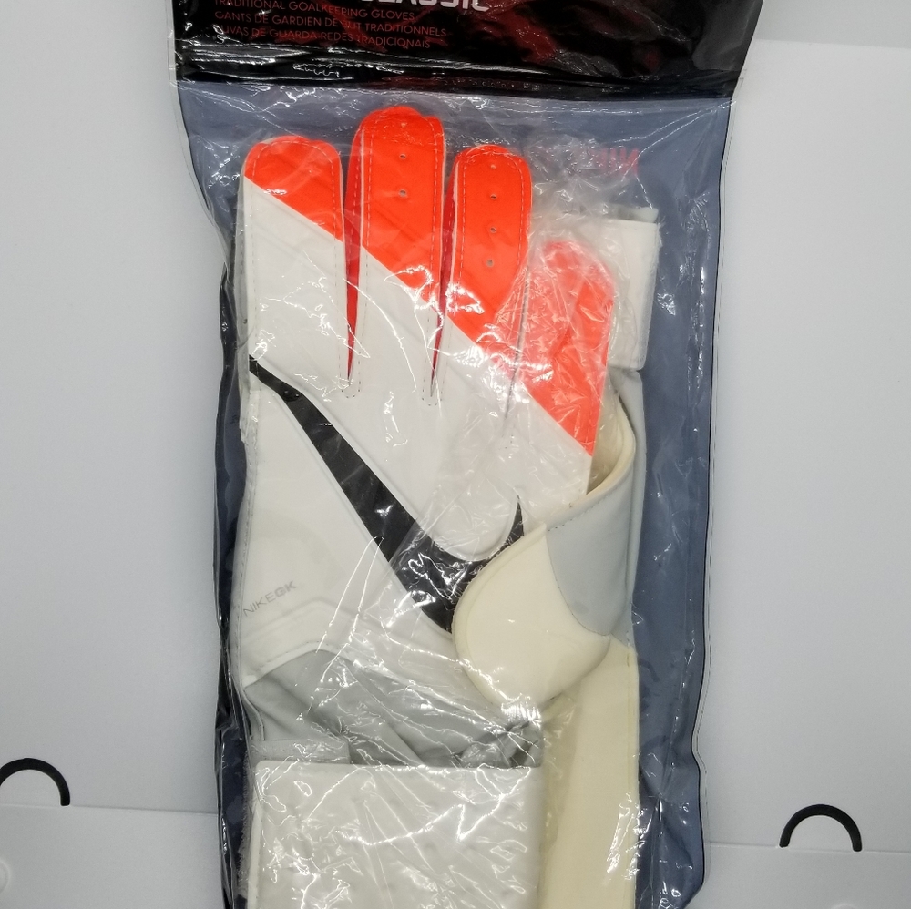 Nike Soccer Goalie Gloves